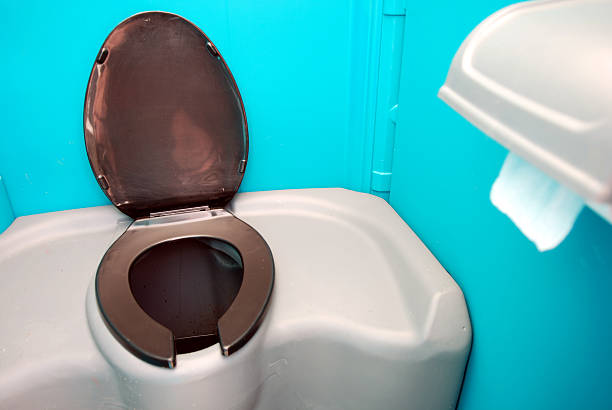 Best Affordable portable toilet rental  in Iron Mountain, MI